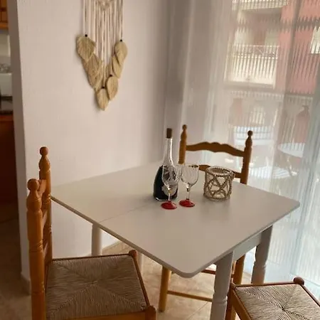 Apartment Close To Shops And Restaurants